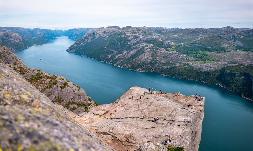 Preikestolen: Mimbar Alam yang Menakjubkan