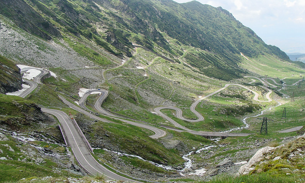 Transfagarasan Highway: Jalan Raya Surgawi di Pegunungan